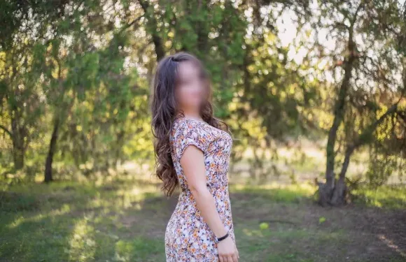 Andrea, 39