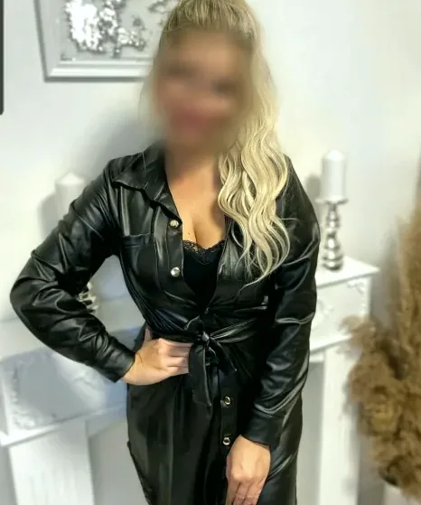 Lea, 35