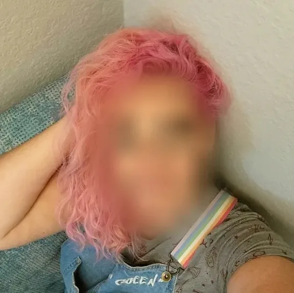 Romy, 28