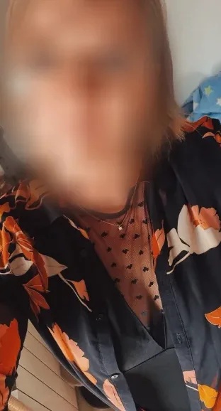 Selin, 37